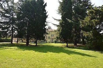 Pace Ξενοδοχείο *